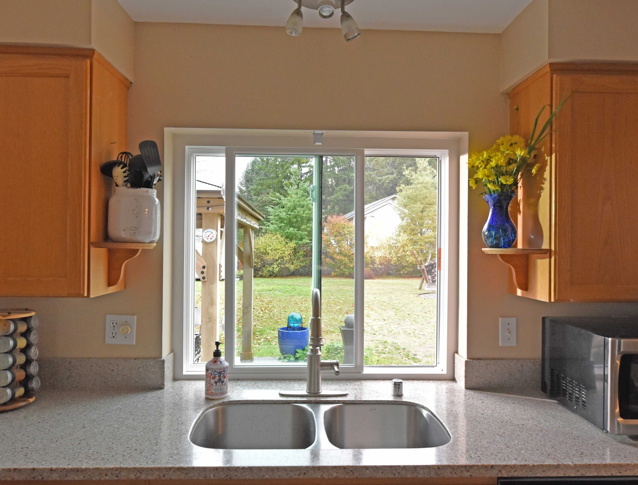 Featured Champion Window Style: Sliding